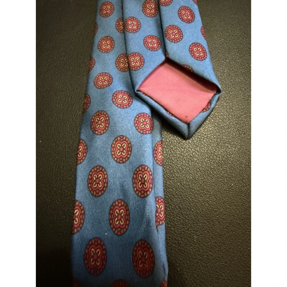 John Henry Silk Tie Navy With Paisley!